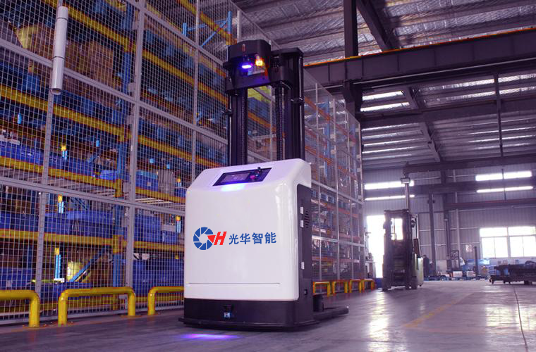 AGV在五金行业仓储中的智能化革新实践